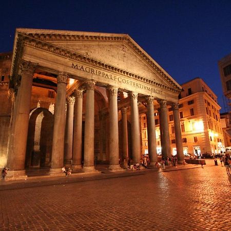 Eve Luxury Apartments Pantheon Roma Esterno foto